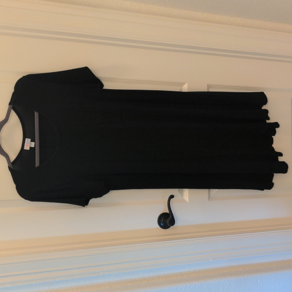 LuLaRoe Carly Black